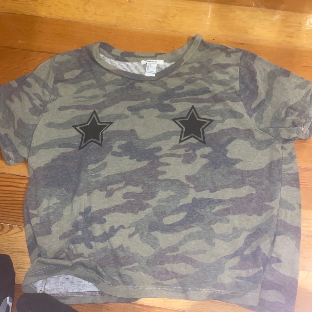 Army t shirt with black stars